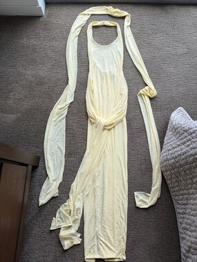 Light Yellow Women's Sleeveless Maxi Dress with Sash